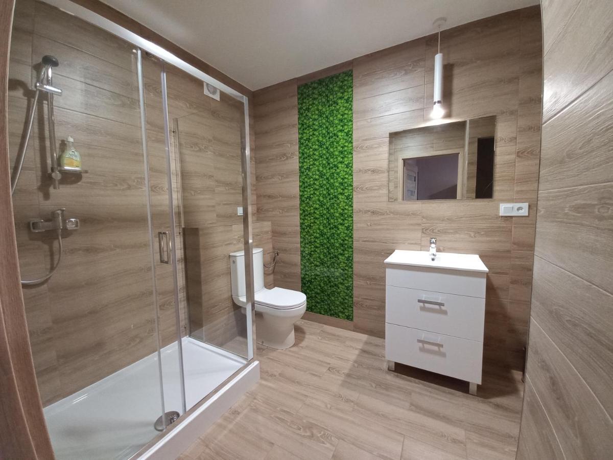 Good Night Noclegi & Strefa Z Sauna I Jacuzzi Ogolnodostepna Lub Na Wylacznosc Czechowice-Dziedzice Buitenkant foto