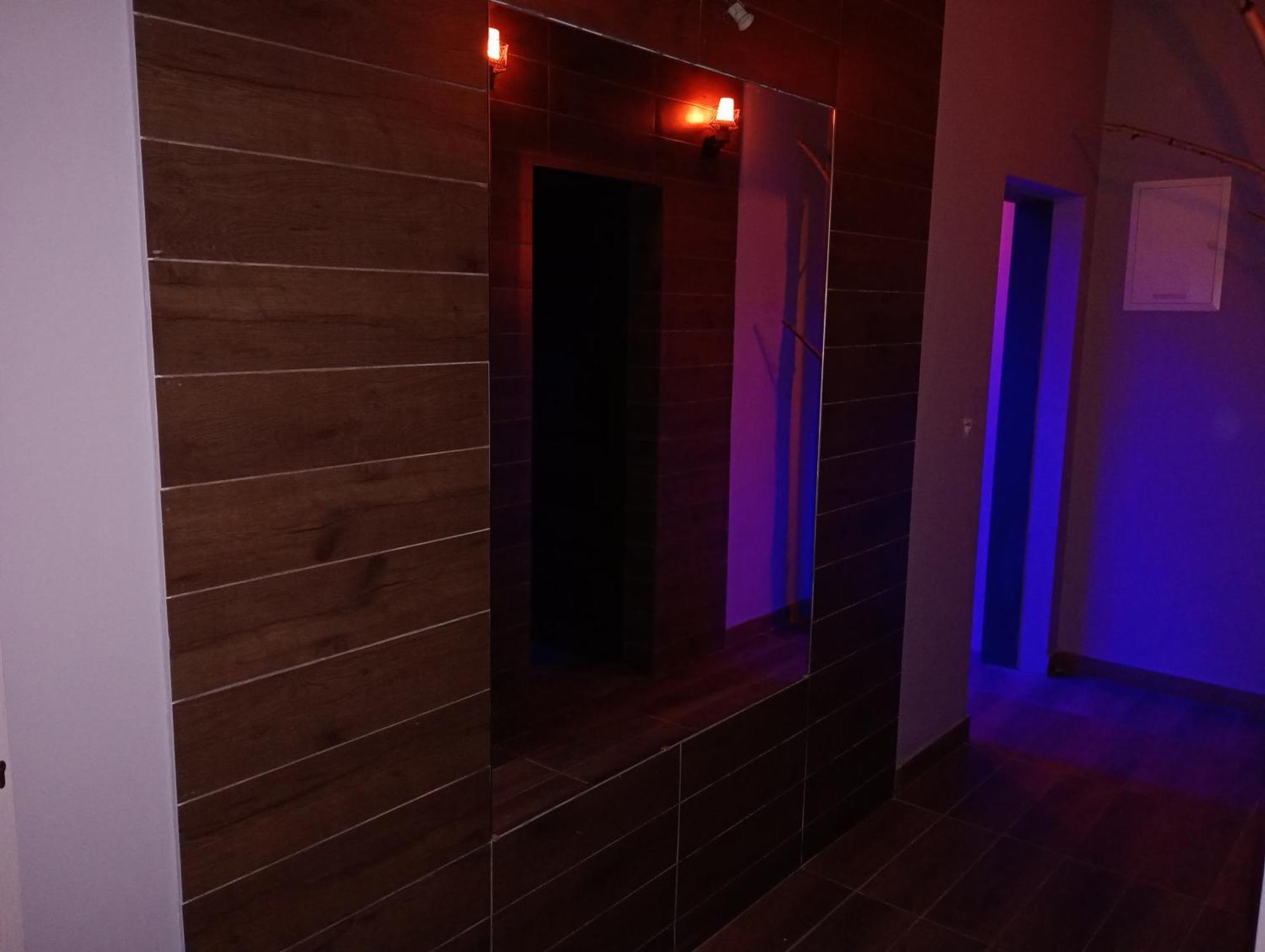 Good Night Noclegi & Strefa Z Sauna I Jacuzzi Ogolnodostepna Lub Na Wylacznosc Czechowice-Dziedzice Buitenkant foto